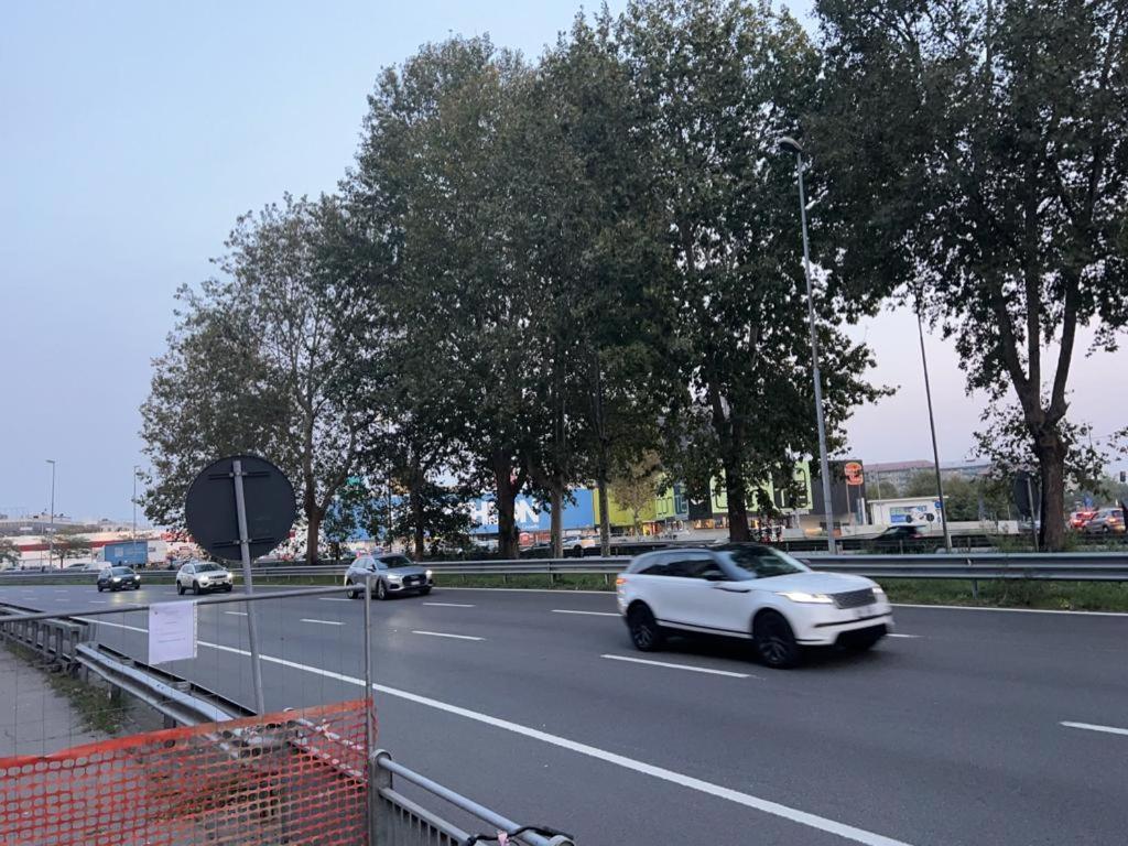 A Milano, 17 Minuti Dalla Stazione Centrale Fs Cinisello Balsamo Milaan